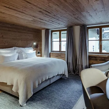 Chalet Arlberg- Exquisites Skigebiet Fuer Bis Zu 16 Gaste In Zurs Villa *