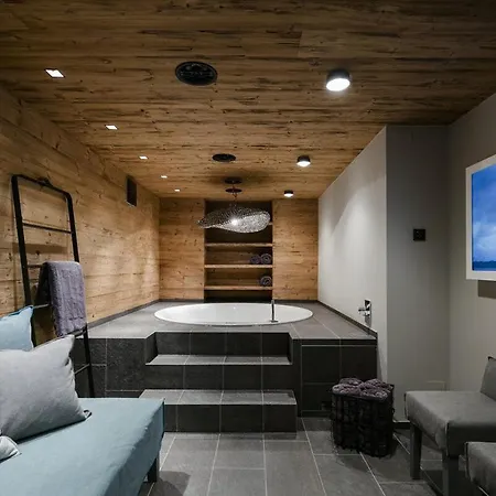 Chalet Arlberg- Exquisites Skigebiet Fuer Bis Zu 16 Gaste In Zurs *